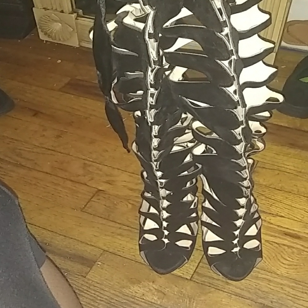 Knee High Heels - Picture 3 of 5